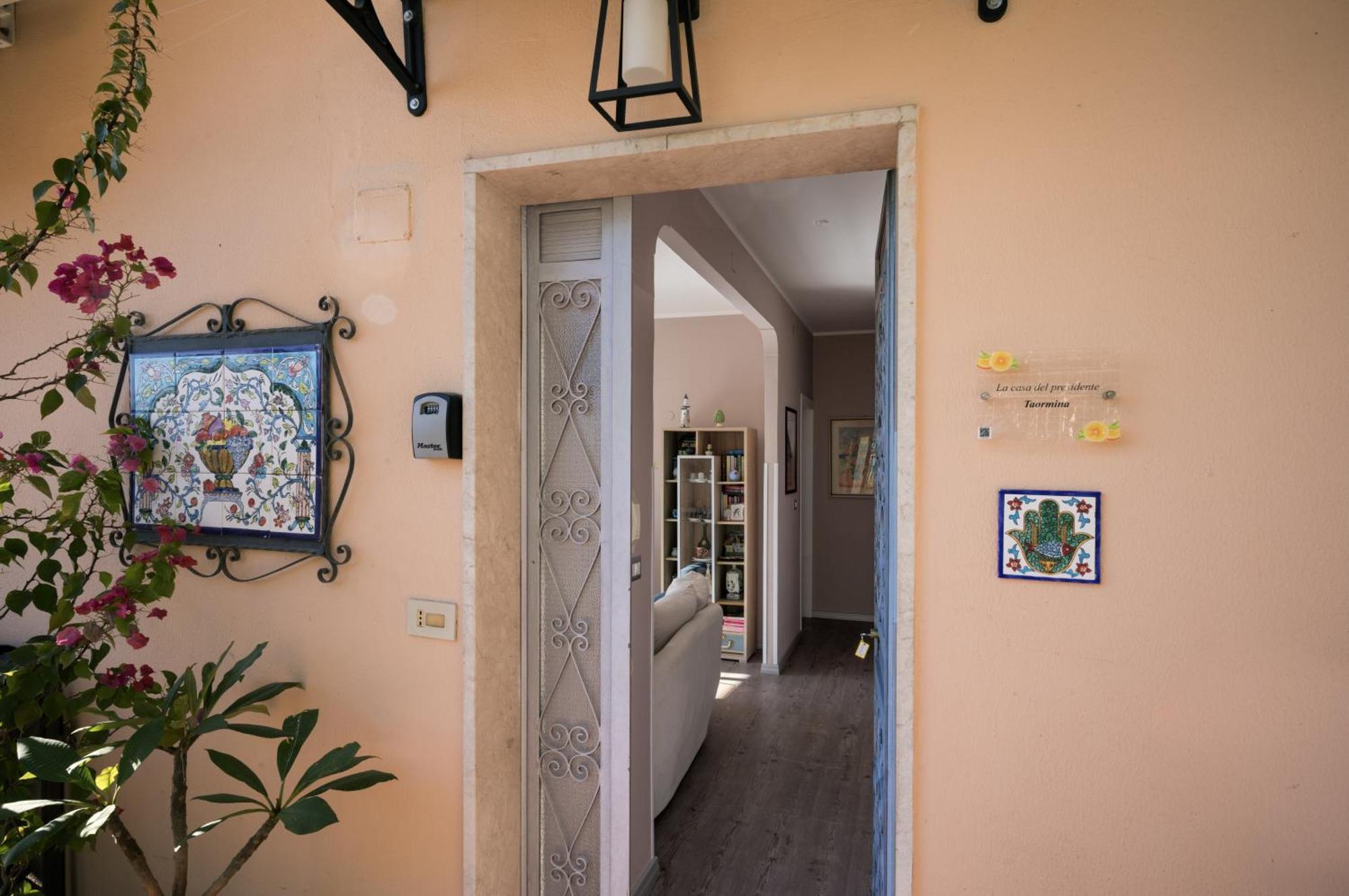 Casa Del Presidente Apartment Taormina Exterior photo