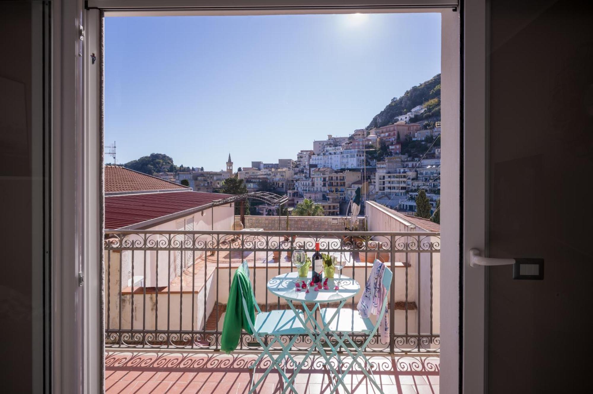 Casa Del Presidente Apartment Taormina Exterior photo